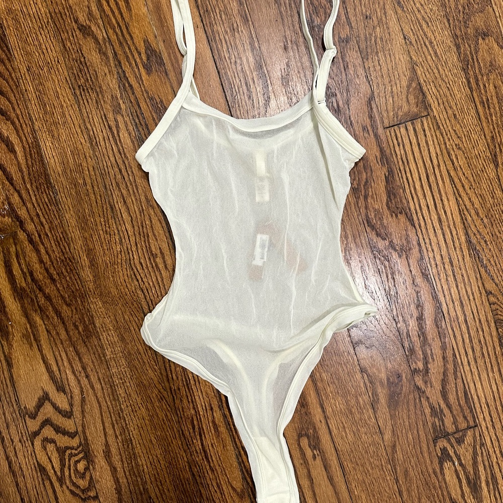 Skims summer mesh bodysuit in Bone